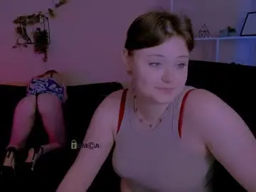 Nude Webcam with nikol_kitt - Chaturbate