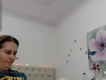 Free Porn Cam with selene_mom - Chaturbate