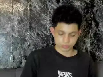 Watch Live Sex Cams with cameron_lux4 - Chaturbate