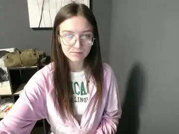 Live Sex Cam with shining_pearl - Chaturbate