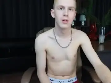 Nude Webcam with tommy_crash - Chaturbate