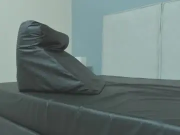 Adult Webcams with bella_roxanne - Chaturbate