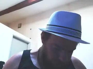 Nude Webcam with cyrilhot88 - Chaturbate