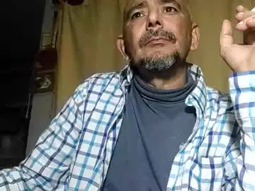 Nude Webcam with sweetcuervo - Chaturbate