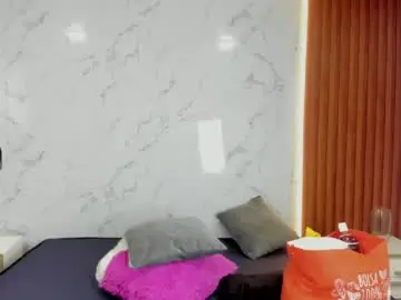 Live Porn with adhara_messy - Chaturbate