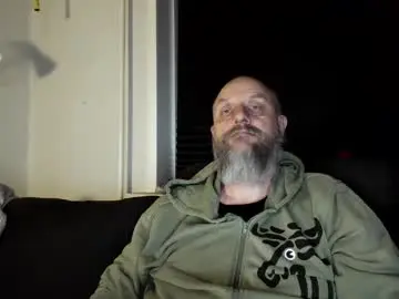 Live Sex with hardmrlazy - Chaturbate
