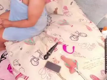 Live Porn with naomyfoxx1 - Chaturbate