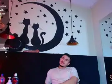 Free Live Porn with ariies13 - Chaturbate
