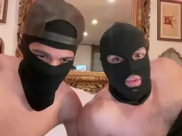 Live Porn with mcfloplv - Chaturbate