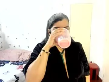 Sex Cam with vikyadams - Chaturbate
