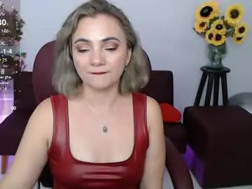 Sex Chat with lilly_milf - Chaturbate