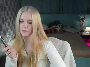 Nude Webcam with betany_foks - Chaturbate