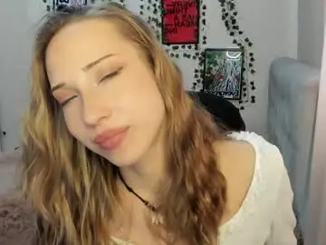 Free Porn Cam with emmarayder - Chaturbate