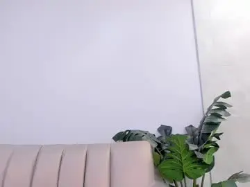 Free Live Porn with milaowens - Chaturbate