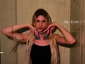 Live Sex Cam with twl8vibe - Chaturbate