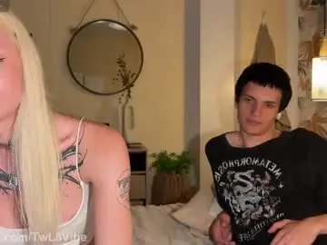 Best live sex cam show with twl8vibe - Chaturbate