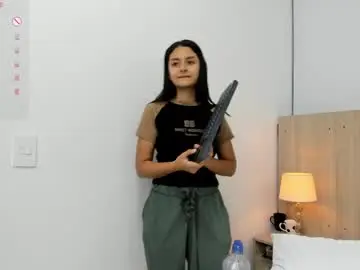 Live Porn with kira_dubois - Chaturbate