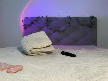 Live Sex Cam with gracefulcharm_ - Chaturbate