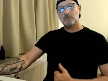 Live Sex Cam with curman85 - Chaturbate