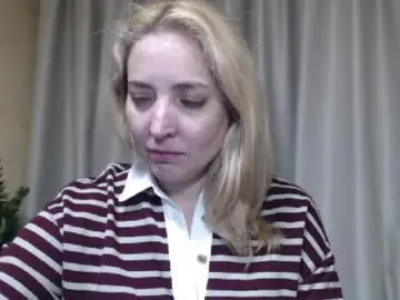 Live Sex Cam with ohsweetmari - Chaturbate