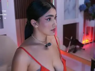 Live Sex Cam with julesbennet - Chaturbate