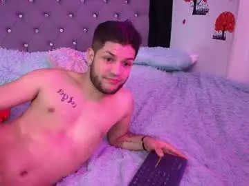 Watch Live Sex Cams with frey_dominik18 - Chaturbate