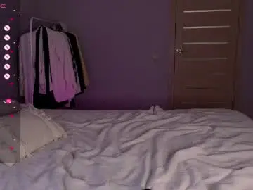 Live Sex with silly___woman - Chaturbate