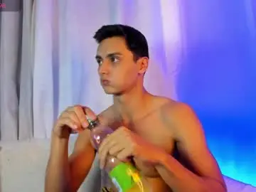 Adult Webcam with wolfkyng - Chaturbate