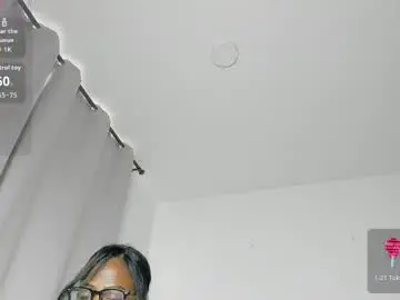 Free Porn Cam with caroline_tovar_ - Chaturbate