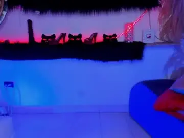 Live Sex Cam with sexonfire111 - Chaturbate