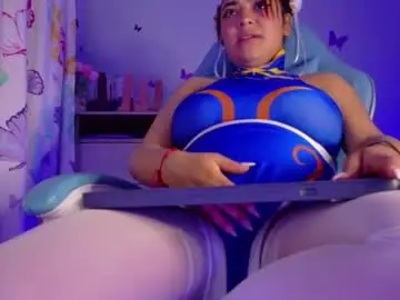 Free Live Porn with nicolletaylorq - Chaturbate