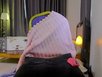 Live Sex Cam with ellcrys - Chaturbate