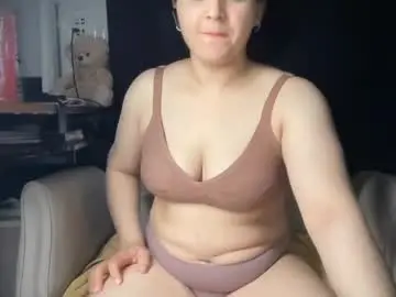 Free Porn Cam with ema_lov3 - Chaturbate