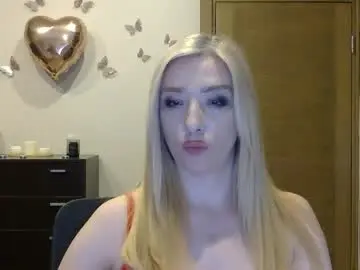 Live Sex Cam with wild_silk_desire - Chaturbate