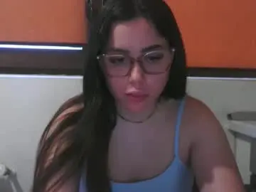 Nude Webcam with prettyjulliette - Chaturbate