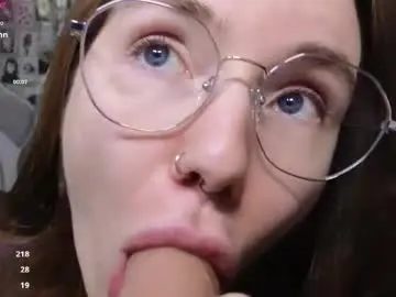 Sex Cam with littlevildevil - Chaturbate