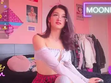 Nude Webcam with moonfiredance - Chaturbate