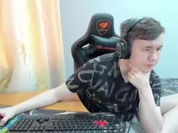Live Porn with iliaskrislove - Chaturbate