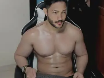 Nude Webcam with luis_baptista - Chaturbate