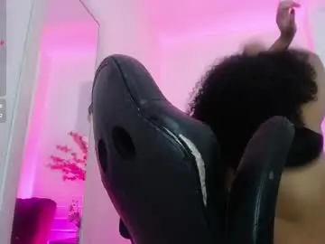 Adult Webcam with ayliin_boobs - Chaturbate