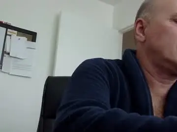 Nude Webcam with frenchrickdaddy - Chaturbate