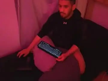 Live Sex with nycloudmkrs - Chaturbate