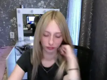 Free Porn Cam with aricamustaro - Chaturbate