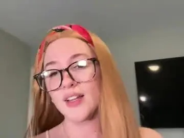 Sex Chat with nextdoorlaur - Chaturbate