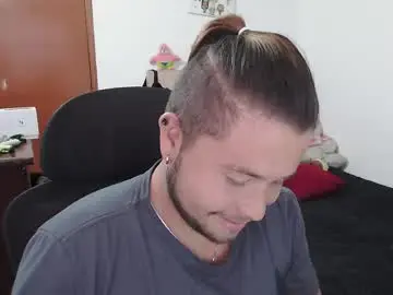 Best Webcam with johanleonsweetboy - Chaturbate