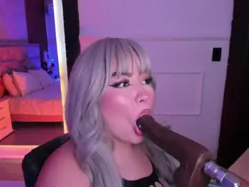 Sex Cam with emberrvelvet - Chaturbate