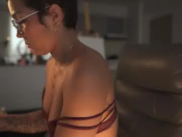 Sex Cam with mykinkybunny - Chaturbate