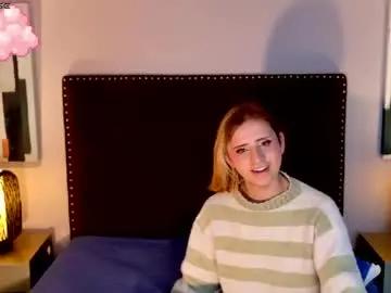 Live Sex with seraphine_star - Chaturbate