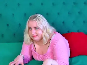 Sex Cam with lioraardyn - Chaturbate