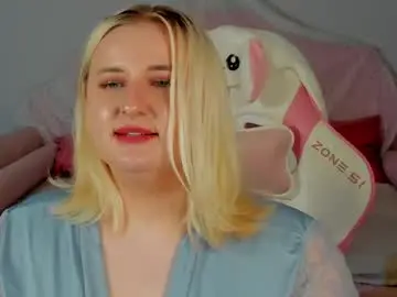 Sex Cam with lioraardyn - Chaturbate